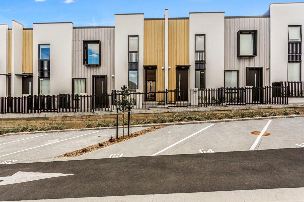 Fresh & Sleek Grey Lynn Unit With Private Patio Apartment Оукланд Екстериор снимка
